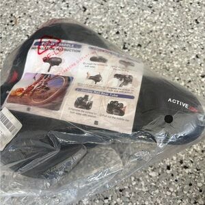 ACTIVE ZONE Black Bike Saddle
